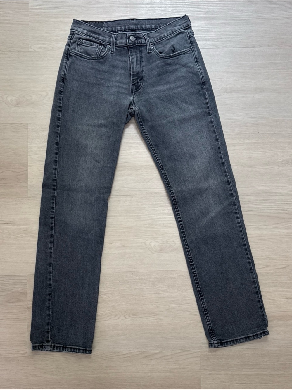 Levi's 514 Men's Athletic Fit Jeans - Black